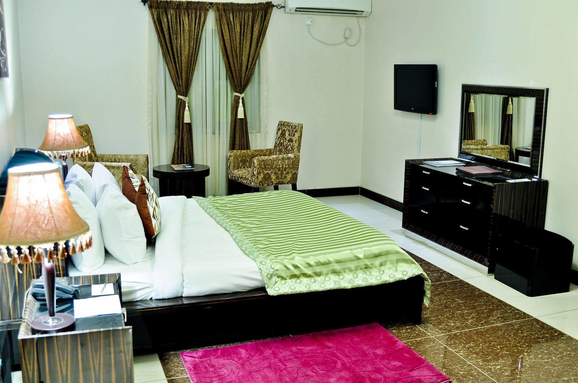 Aes Luxury Apartments Абуджа Екстер'єр фото